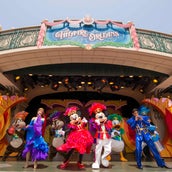 ディズニーランドを仮装で走る ディズニー ハロウィーン ファン アンド ラン 初開催決定 どこを走れるの モデルプレス ディズニーランドを仮装で走る ディズニー ハロウィーン ファン アンド ラン 初開催決定 どこを走れるの モデルプレス