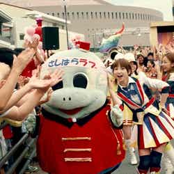 篠田麻里子/AKB48・32ndシングル「恋するフォーチュンクッキー」(8月21日発売)MVより