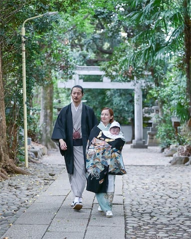 29歳インフルエンサー、愛息の"お宮参り"和装ショットが「素敵すぎる」「可愛いママで羨ましい」