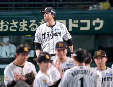 阪神 藤川球児監督「プロらしい姿とは」ミス続出のチームへ「この後しっかり伝えたい」連敗ストップも「反省も大いにあるゲーム」
