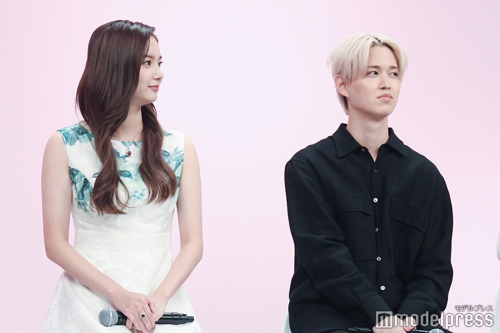 新川優愛、白岩瑠姫（C）モデルプレス