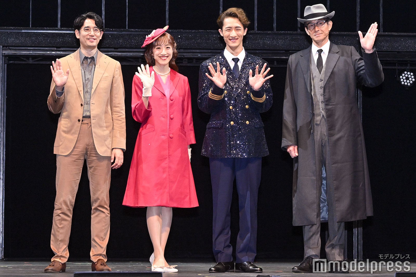 上田一豪氏、仙名彩世、岩本照、吉田栄作（C）モデルプレス