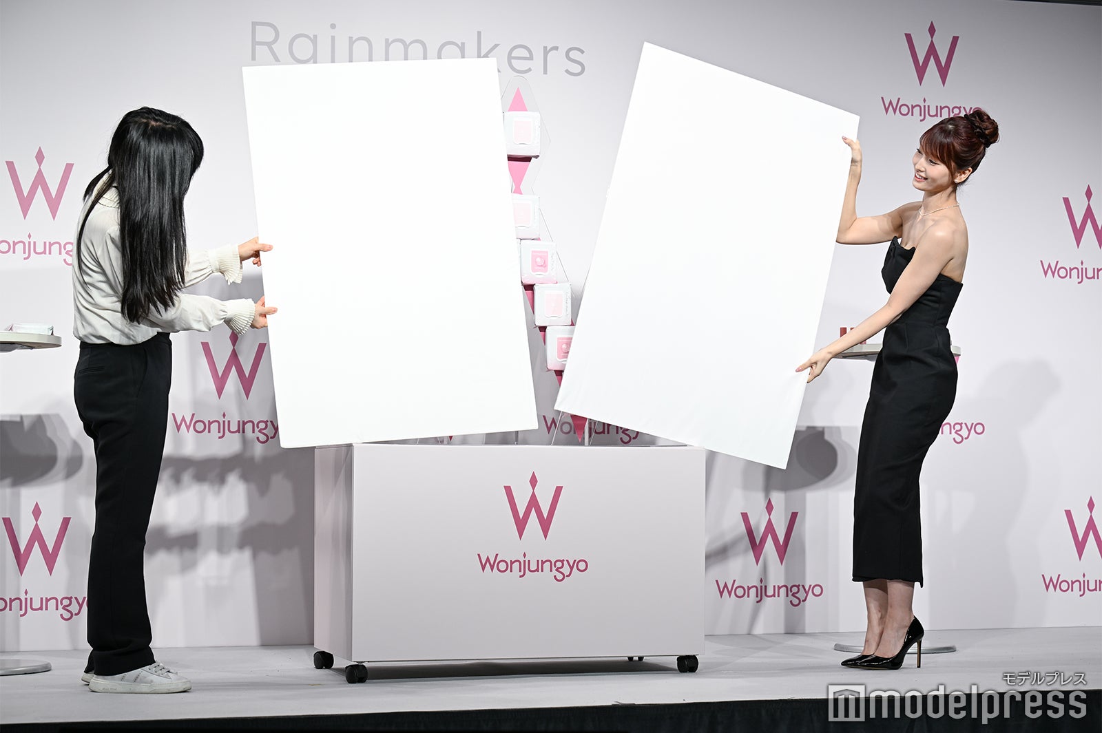 ウォン・ジョンヨ氏、モモ（C）モデルプレス