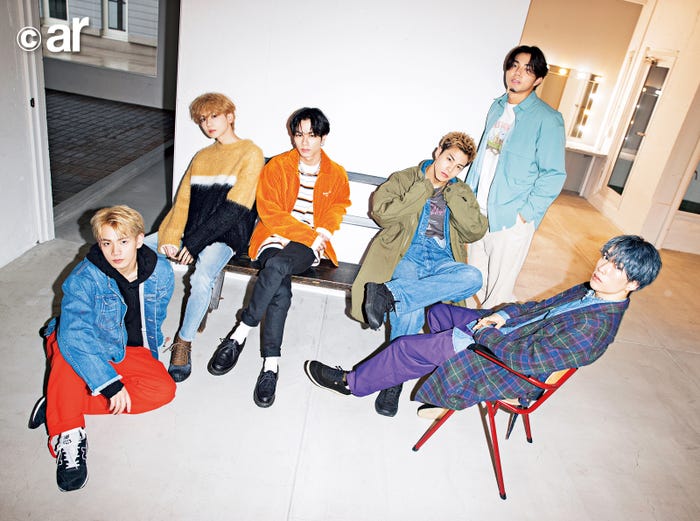 THE RAMPAGE from EXILE TRIBE(左から)浦川翔平、吉野北人、川村壱馬、RIKU、武知海青、藤原樹(画像提供:主婦と生活社)