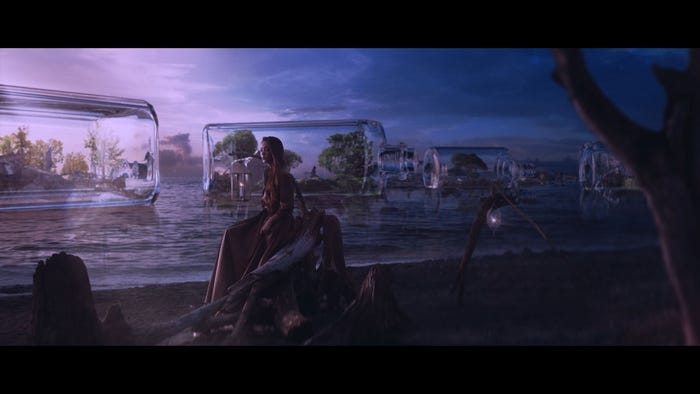 安室奈美恵「Dear Diary」MVより