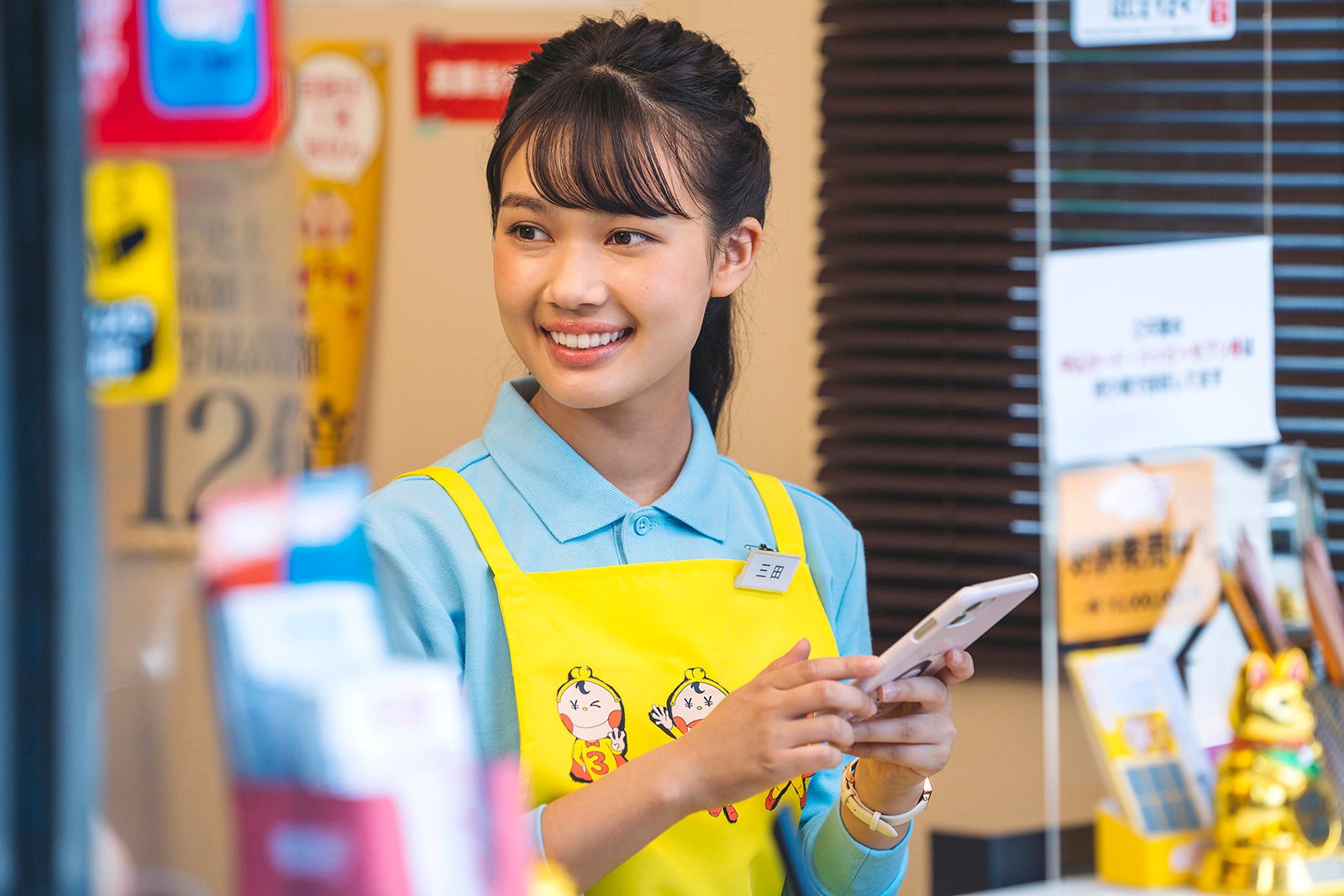 「アンラッキーガール！」福原遥の同僚役・新井舞良が気になる「VoCE」専属モデルの“顔面最強女子”が女優業に邁進中【注目の人物】