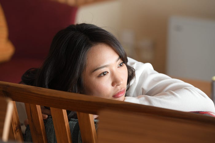 黒川芽以/映画「美人が婚活してみたら」より(提供写真)