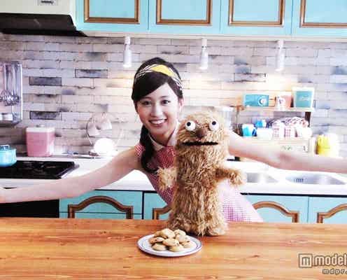 前田敦子、おちゃめで可愛い魅力全開 レトロアメリカン衣装で変身