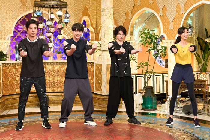 (左から)桐谷健太、福士蒼汰、横浜流星、菜々緒(C)TBS