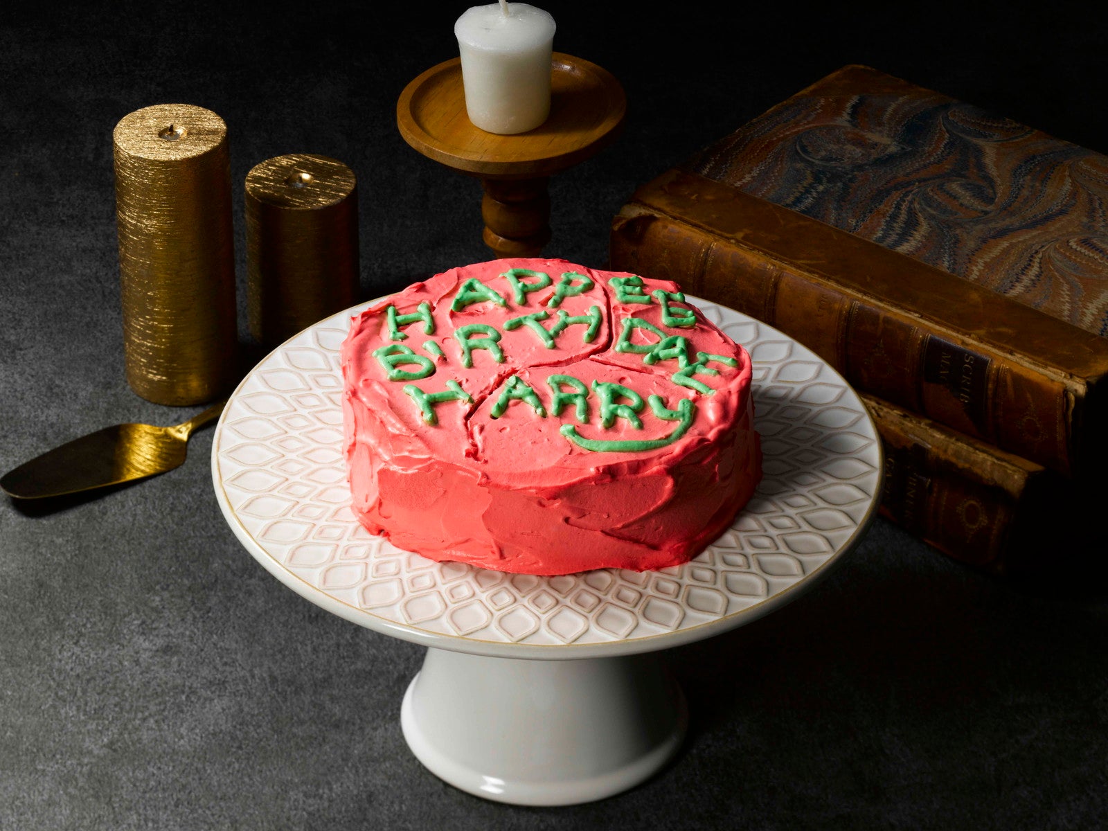 ハリーのバースデーケーキ​ 4,800円（税込）／提供画像