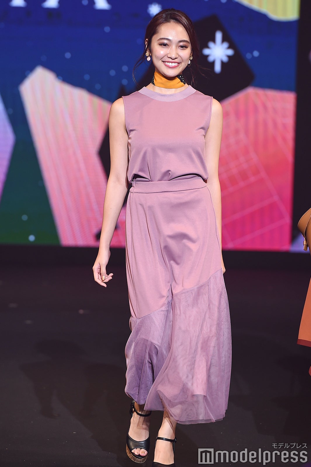 （C）モデルプレス