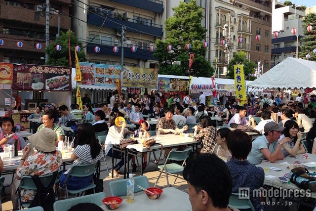 沖縄グルメフェスタ／画像提供：沖縄グルメフェスタ実行委員会、新宿エイサーまつり大会委員会