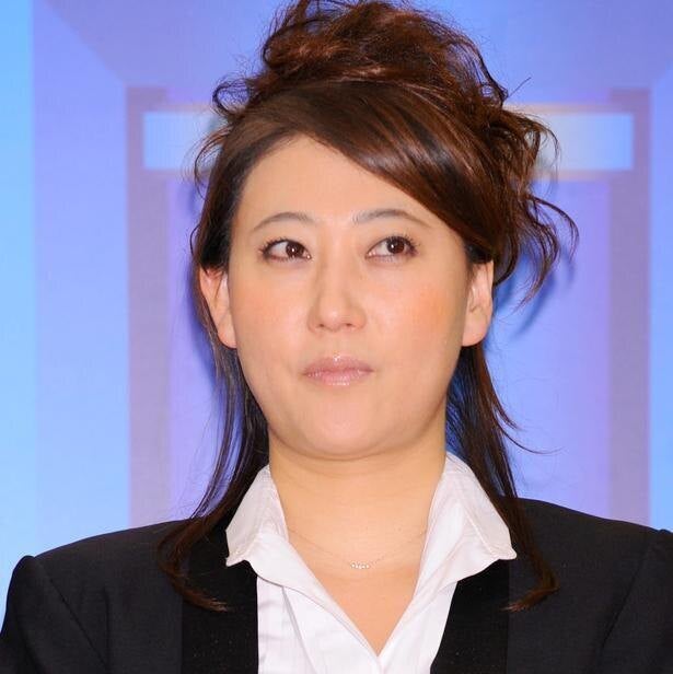 友近 ミニスカートに網タイツのsm嬢姿を披露 色っぽい ドキドキしちゃう モデルプレス