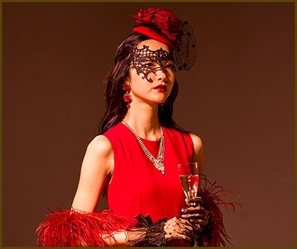 ドレスアップしてより世界観に入り込む ／画像提供：ユー・エス・ジェイ