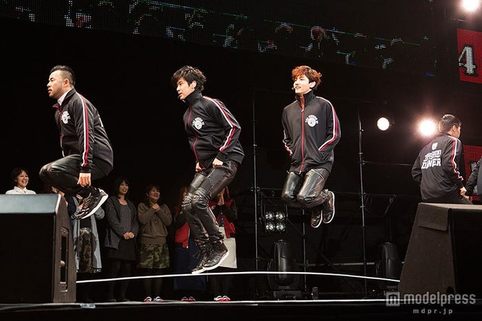 ファンと力を合わせて「Bigeast大縄跳び」