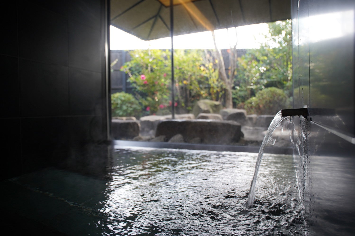 COMICO ART HOUSE YUFUIN（C）NHN JAPAN Corp．