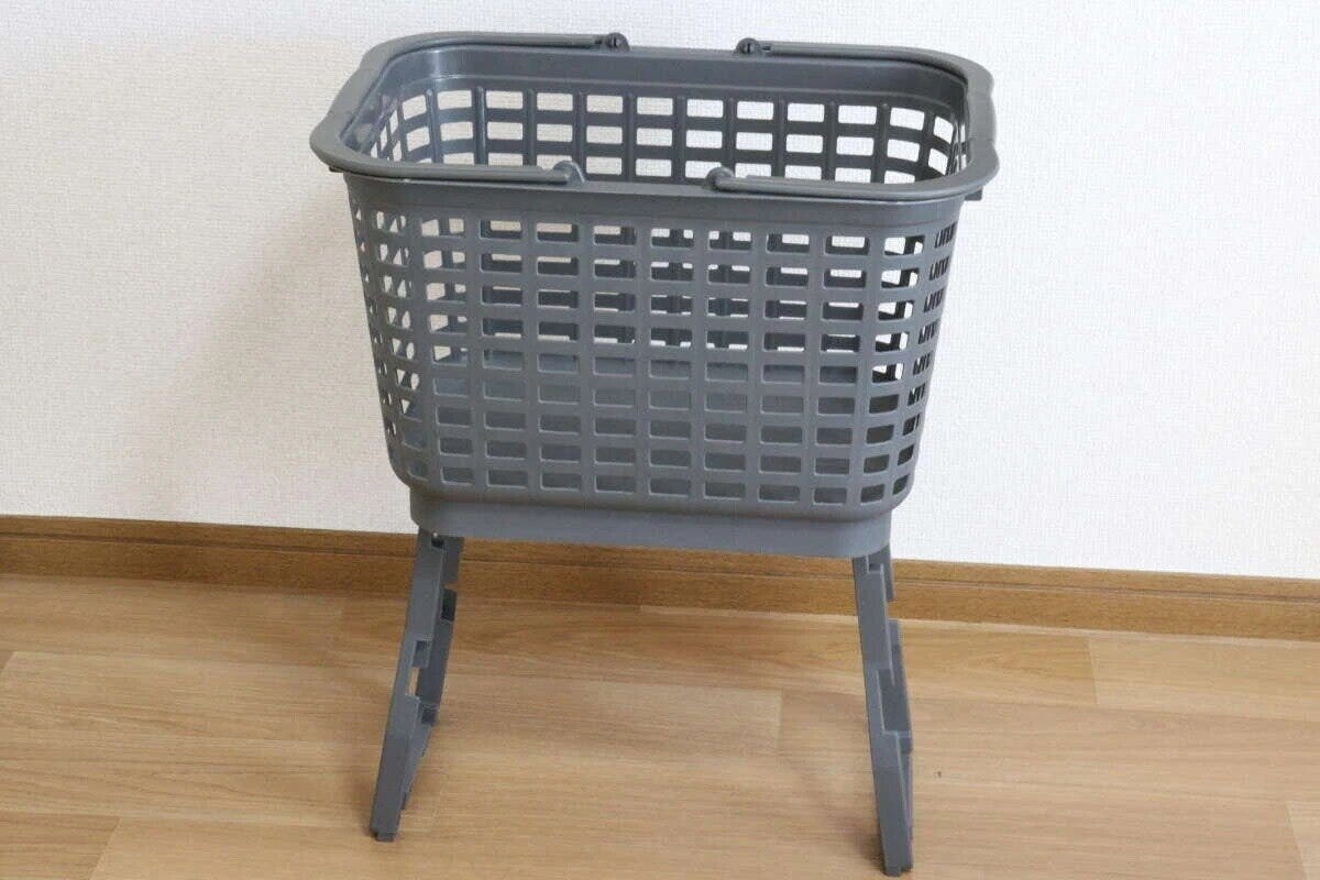 ダイソーの高さが変えられるバスケット