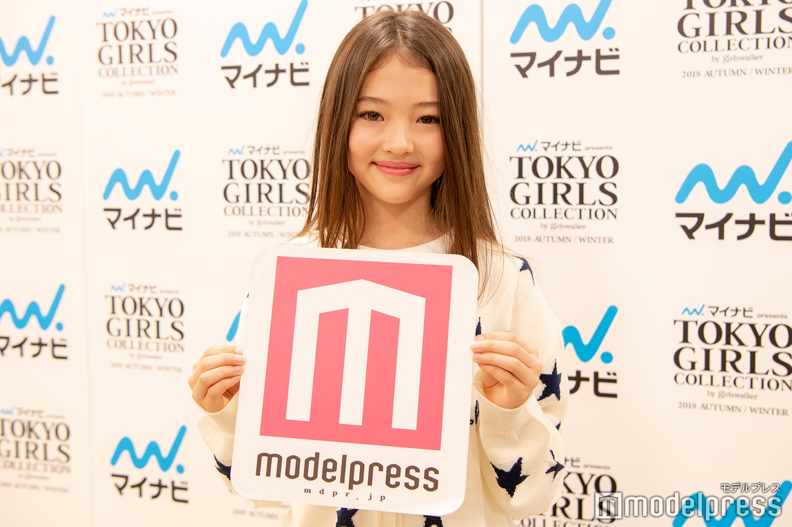 エルラ・グロス（C）モデルプレス