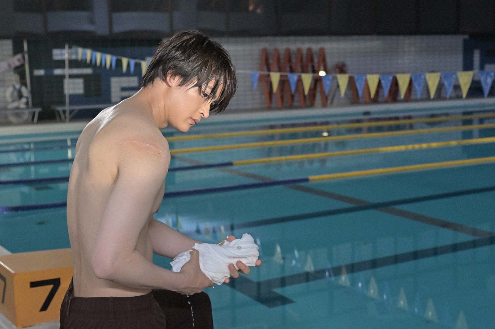 瀬戸康史「くるり～誰が私と恋をした？～」第6話より（C）TBS