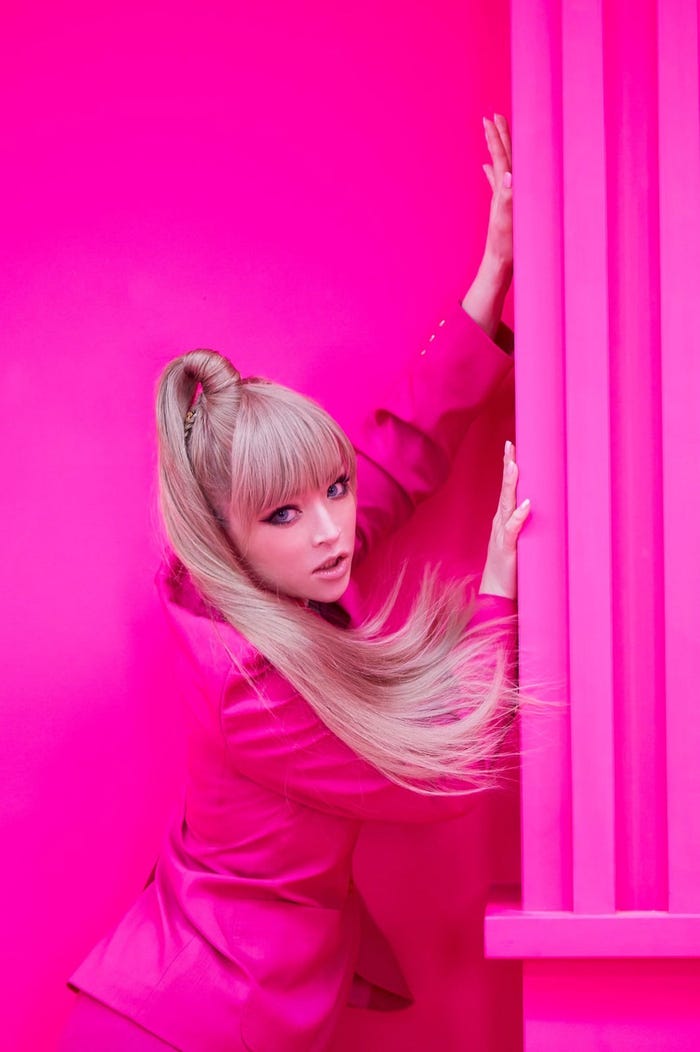 浜崎あゆみ(提供写真)