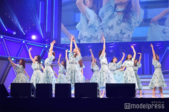 乃木坂46(C)モデルプレス