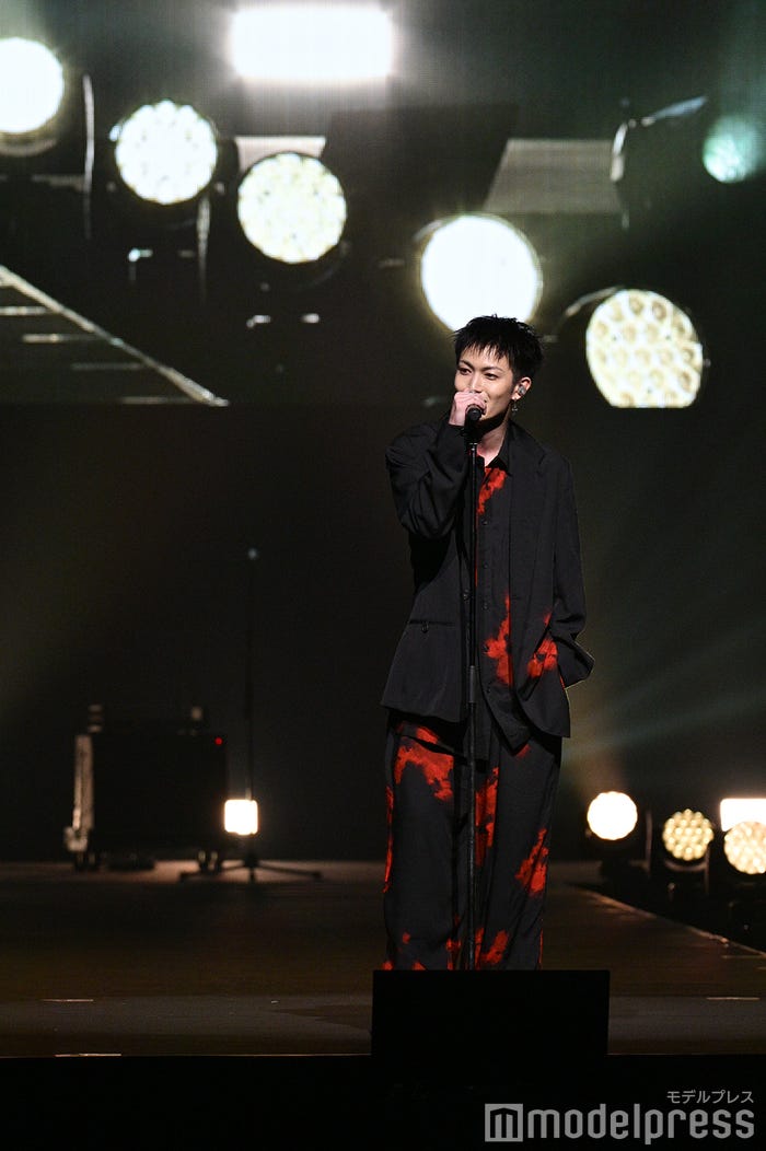 綱啓永(C)モデルプレス