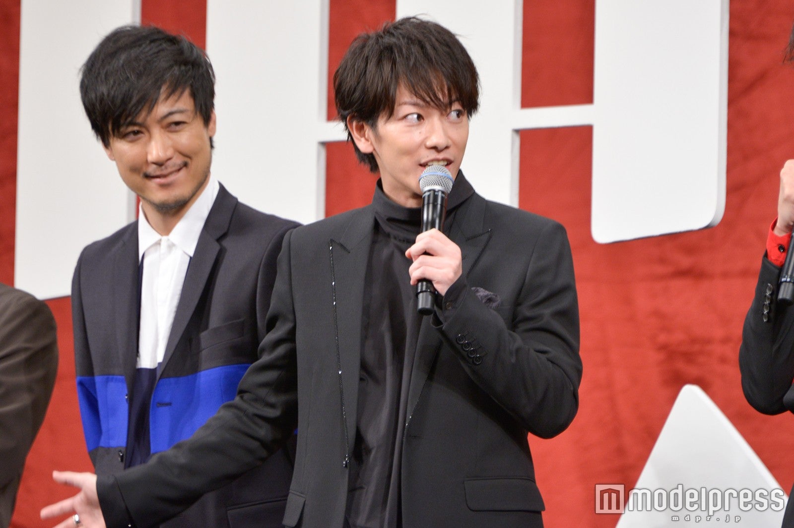 玉山鉄二＆佐藤健 （C）モデルプレス