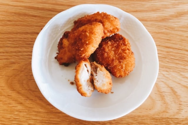 業務スーパー　鶏屋さんの冷凍チキンカツ 揚げたもの