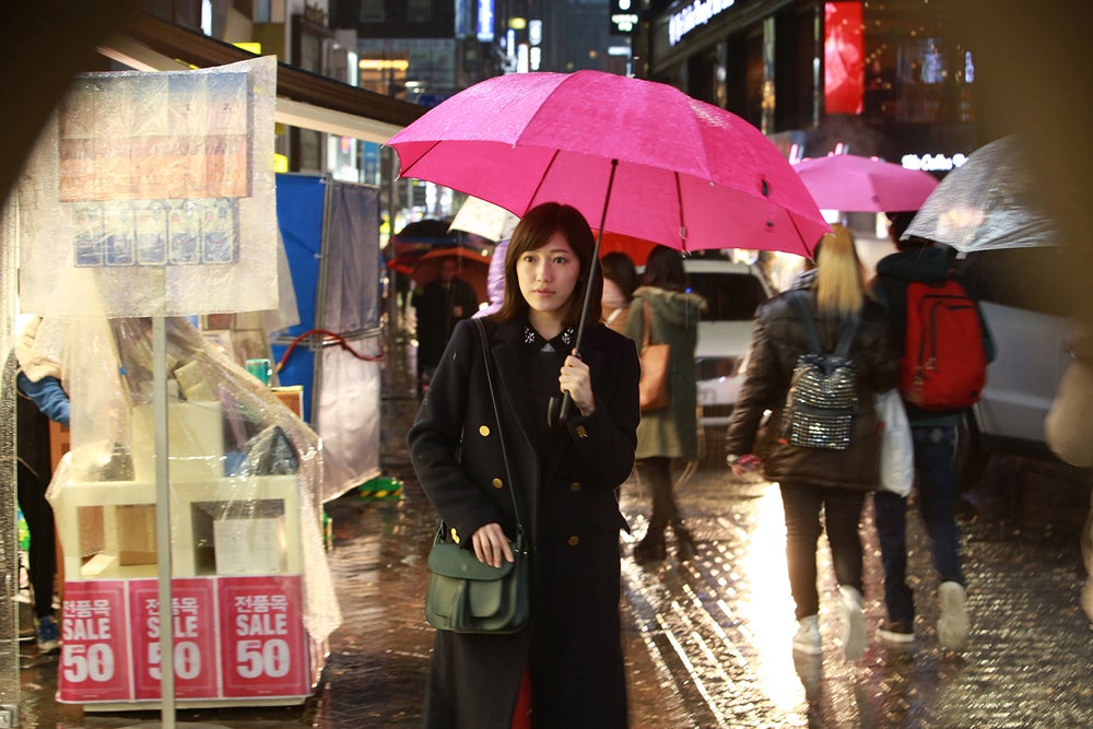 渡辺麻友／明洞で撮影（C）フジテレビ