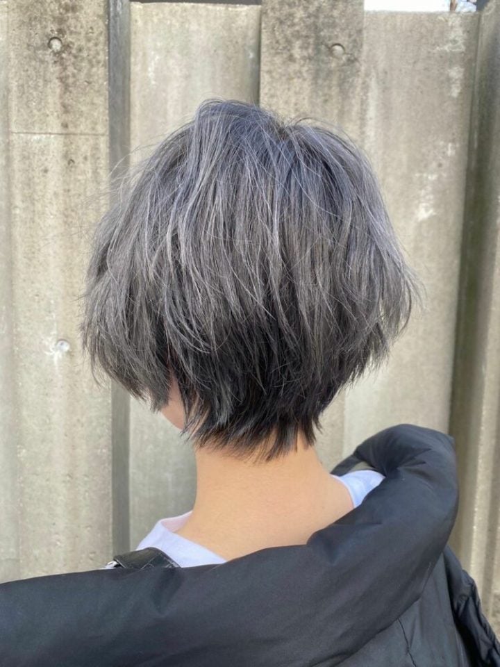 40代のヘアカラーは アッシュグレー がおすすめ 透明感を出す上品カラーをご紹介 モデルプレス