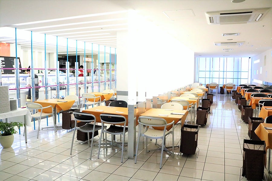 新宿高野フルーツバー内観2