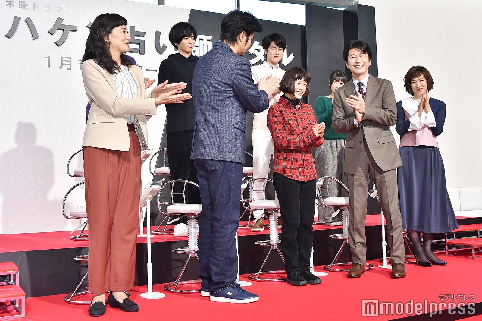 （前列左から）板谷由夏、小澤征悦、杉咲花、及川光博、若村麻由美（後列左から）野波麻帆、志尊淳、間宮祥太朗、志田未来（C）モデルプレス 