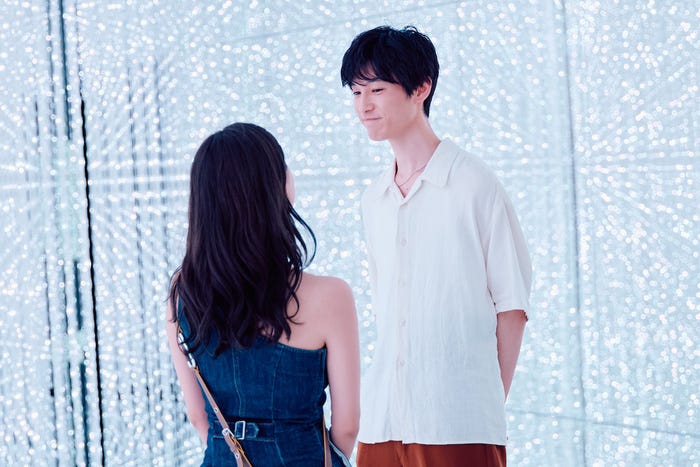 新野尾七奈、高橋璃央「オオカミちゃんとオオカミくんには騙されない」第1話(C)AbemaTV, Inc.