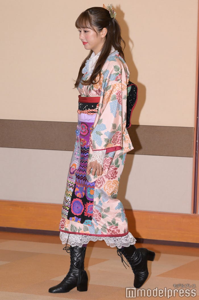 佐々木彩夏(C)モデルプレス