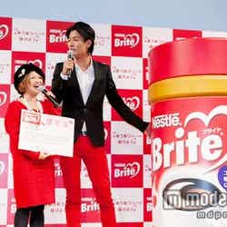 矢口真里(左)と中村昌也(右)夫妻