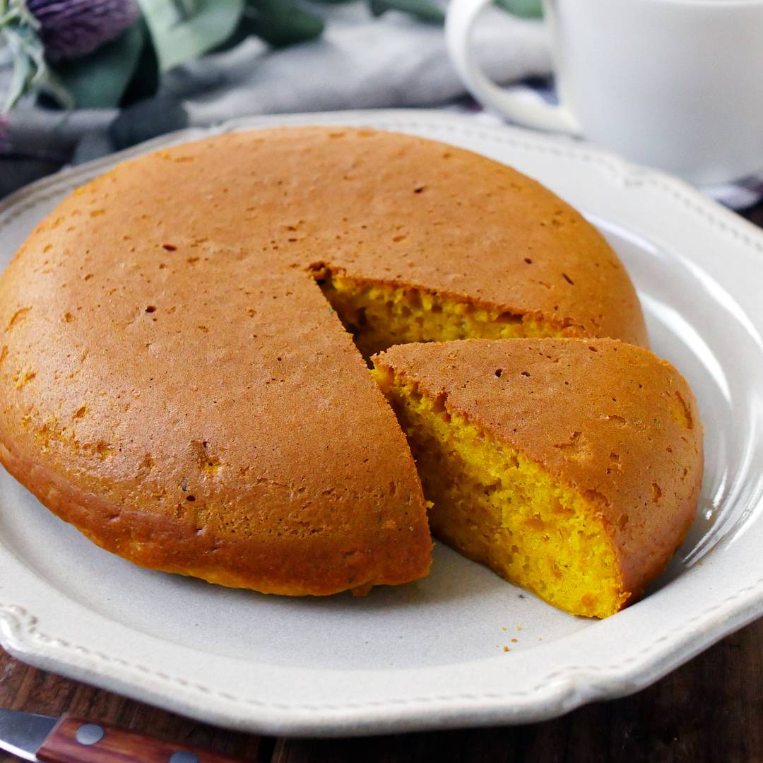 オーブン不要！炊飯器で作るかぼちゃケーキ