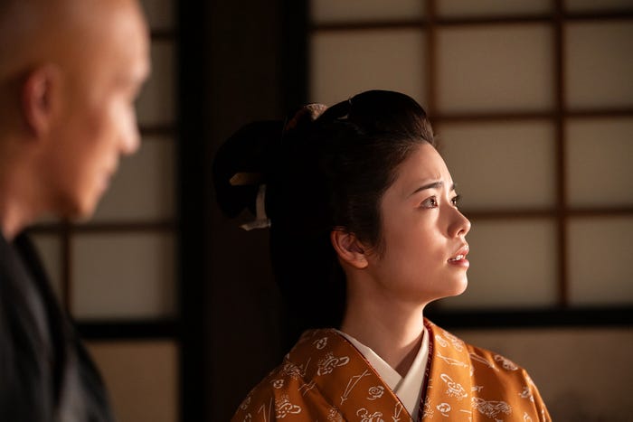 市原隼人、小芝風花「べらぼう~蔦重栄華乃夢噺~」第11話(C)NHK