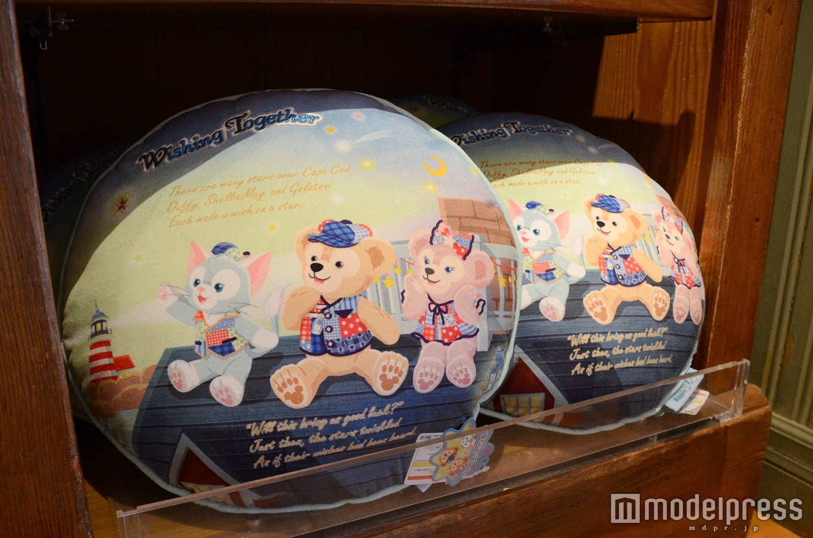 クッション￥2800（C）モデルプレス