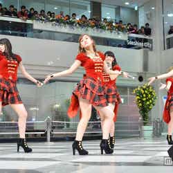 「ひとり占めしたかっただけなのに」を披露する℃-ute