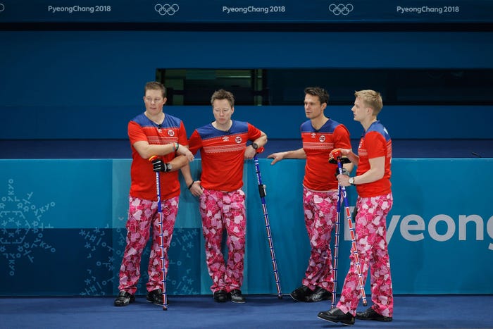 ユニフォームが 可愛すぎ と話題沸騰 カーリング ノルウェー代表に世界が注目 平昌五輪 モデルプレス ユニフォームが 可愛すぎ と話題沸騰 カーリング ノルウェー代表に世界が注目 平昌五輪 モデルプレス