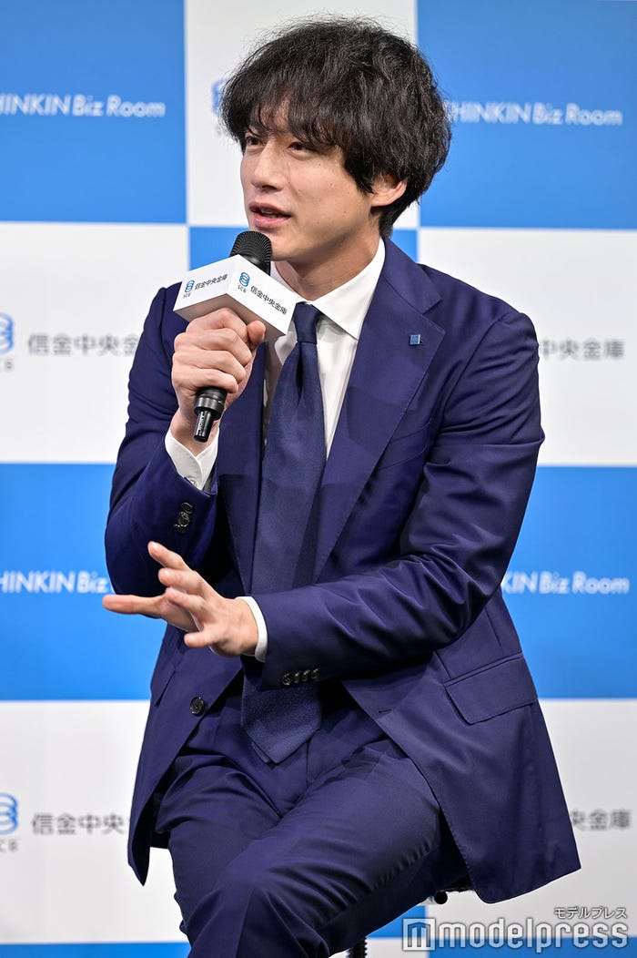 坂口健太郎(C)モデルプレス