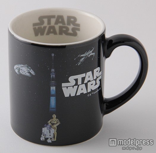 SW／TS マグカップDark side／Light side各￥1，620／（C）2015 Lucasfilm Ltd. & TM. All Rights Reserved.（C）TOKYO-SKYTREE