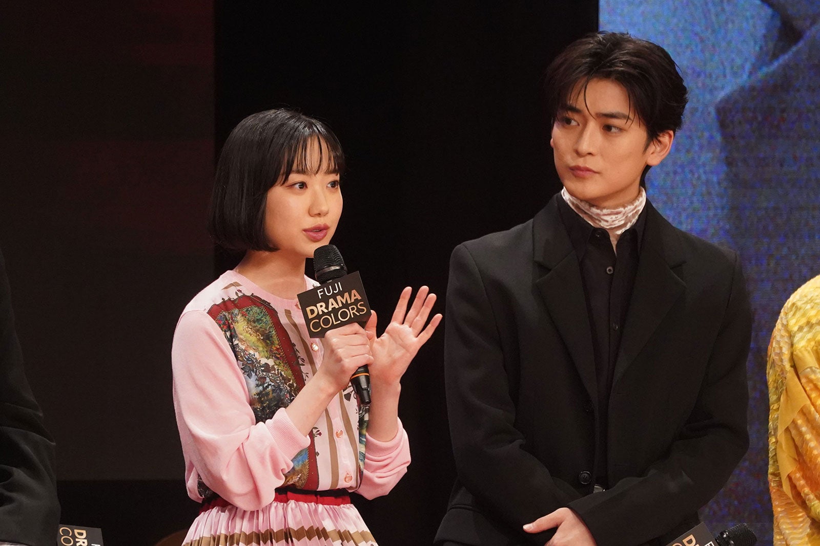 芦田愛菜、高橋文哉（C）フジテレビ
