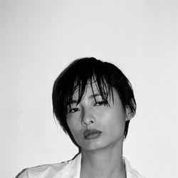 伽奈/「10FACES」(2013年5月31日発売)