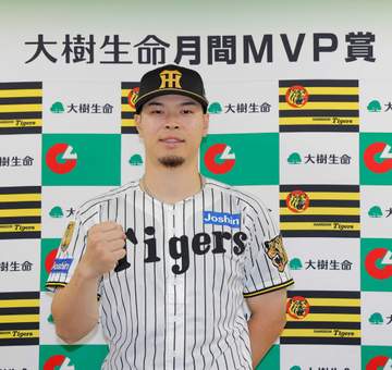 阪神・佐藤輝 今季3度目月間MVP 8月打率・330、月別最多8発 セ史上初同年4度目受賞に王手