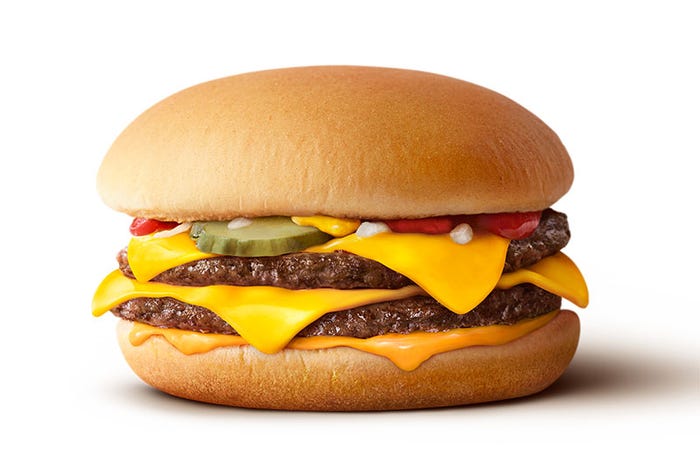 濃厚チーズファンにささぐダブチ(愛称:ノグチ)/画像提供:日本マクドナルド