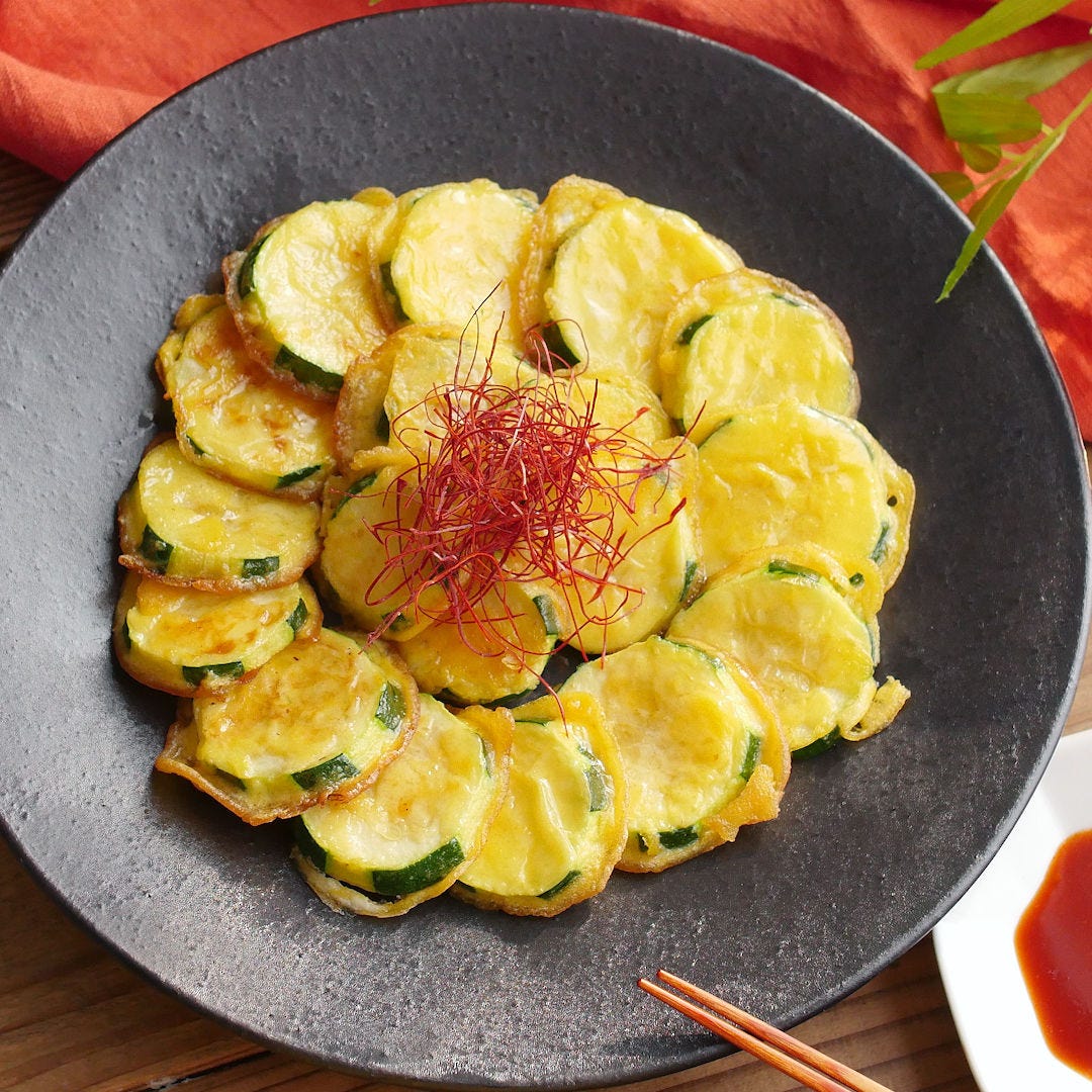 メイン食材1つ♪ズッキーニのひと口チヂミ