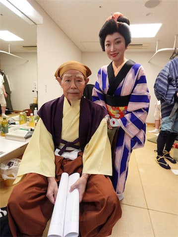 加藤茶&加藤綾菜が夫婦で‟舞台共演” 水戸黄門姿の2ショットに「ご夫婦でご出演素敵です」