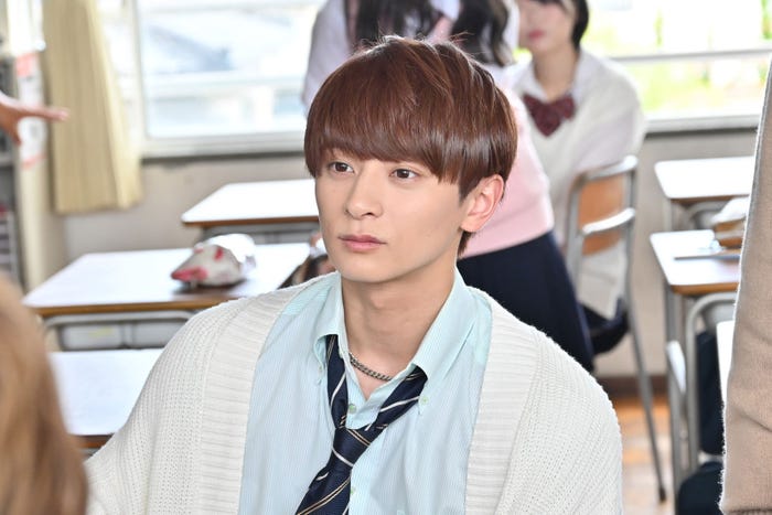 坂井翔(C)「高良くんと天城くん」製作委員会・MBS