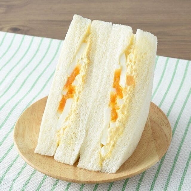 ファミリーマート 大きなサンドイッチ たまごづくし ファミリーマートの大きなサンドイッチ たまごづくしのビジュアル